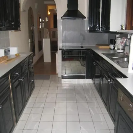 Cosy Ostend Holidays Appartement *